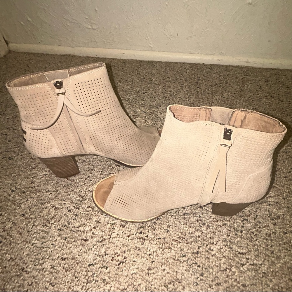 Toms Tan Ankle Booties with Suede Finish and Zipper